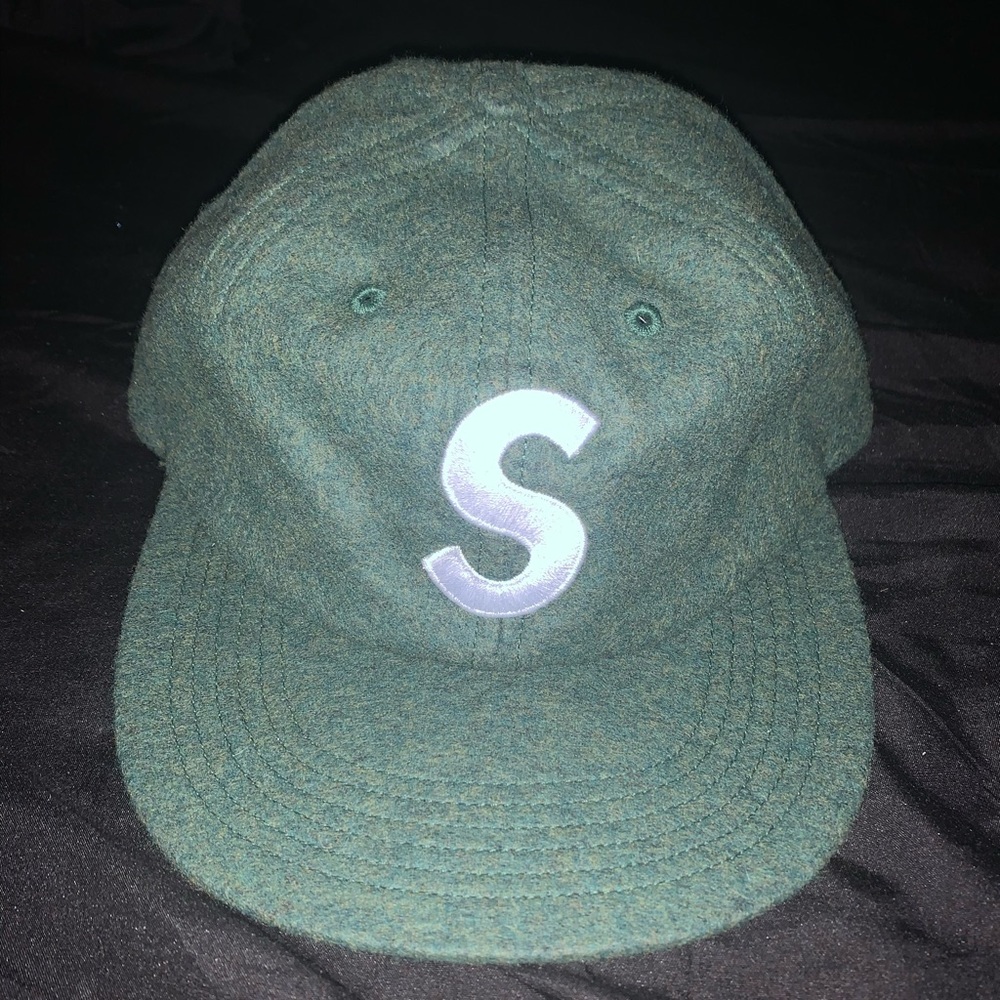 Supreme Hat